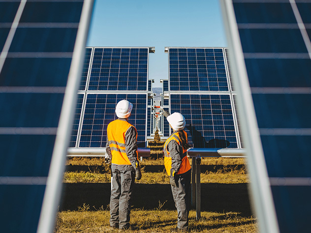 Vista del panel de electricidad ecológica de la estación de energía solar